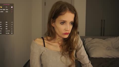 Emily online show from September 16, 3:57 pm