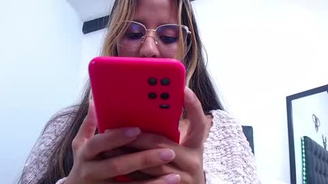 skinny_hottie18 online show from December 7, 3:30 pm