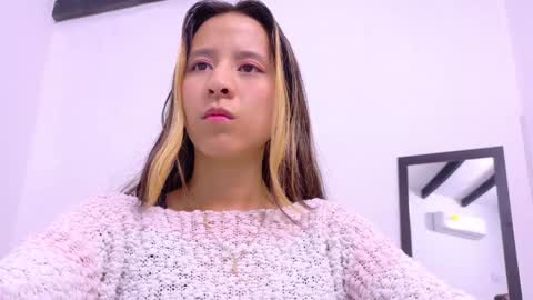 skinny_hottie18 online show from January 4, 1:21 pm