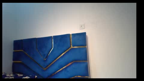 Snapshot of skinnyasssexyboobs chatting on November 4, 12:37 pm skinnyasssexyboobs online show from November 4, 12:37 pm