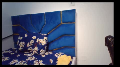 Snapshot of skinnyasssexyboobs chatting on November 16, 7:25 am skinnyasssexyboobs online show from November 16, 7:25 am