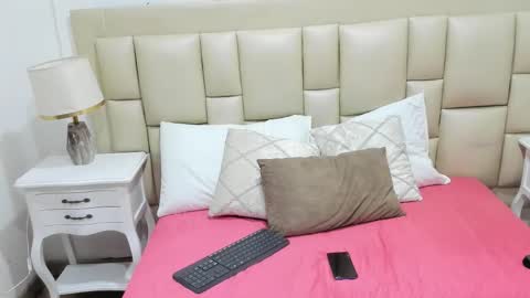 SkinnyGirl online show from January 16, 7:18 pm