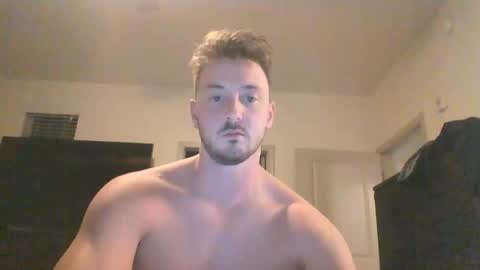 skinnyguylongdick1 online show from December 18, 2:10 am