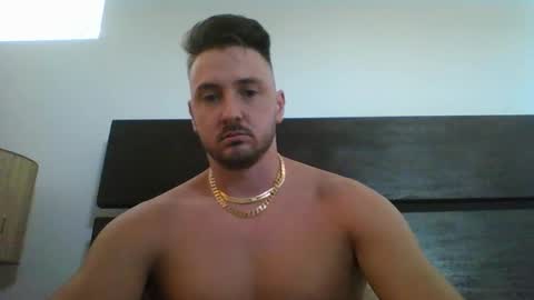 skinnyguylongdick1 online show from December 22, 7:10 pm