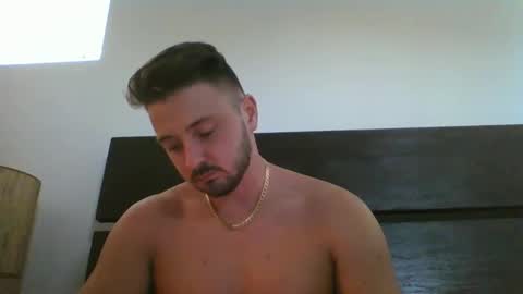 skinnyguylongdick1 online show from December 29, 8:48 pm