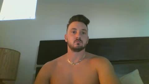 skinnyguylongdick1 online show from January 16, 12:23 am