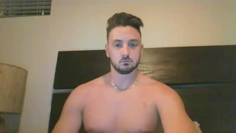 skinnyguylongdick1 online show from January 19, 4:22 am