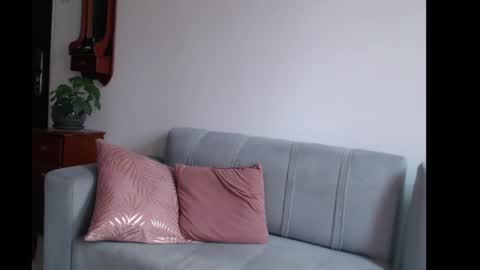 skinnylatin69 online show from February 18, 8:14 pm