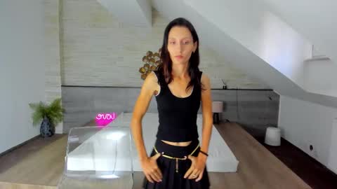 Julia online show from September 15, 4:23 am