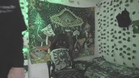 Snapshot of skiny_dann chatting on April 19, 4:56 am skiny_dann online show from April 19, 4:56 am