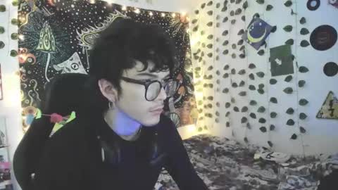 Snapshot of skiny_dann chatting on May 26, 3:46 am skiny_dann online show from May 26, 3:46 am