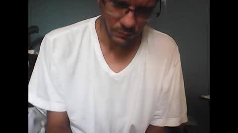 Snapshot of skippy6988 chatting on October 5, 5:22 pm Easy-E online show from October 5, 5:22 pm