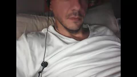 Snapshot of skippy6988 chatting on October 22, 8:19 pm Easy-E online show from October 22, 8:19 pm