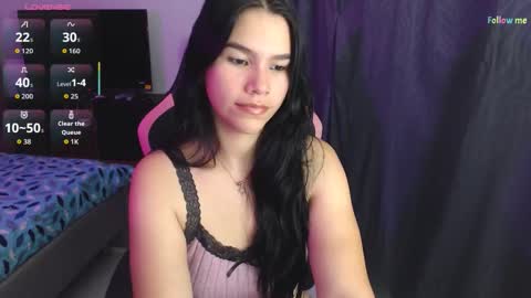 Snapshot of sky_lover_ chatting on February 26, 8:46 am Sky online show from February 26, 8:46 am