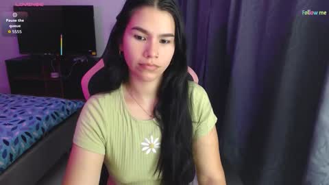 Snapshot of sky_lover_ chatting on February 27, 9:09 am Sky online show from February 27, 9:09 am