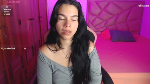 Snapshot of sky_lover_ chatting on March 9, 7:56 am Sky online show from March 9, 7:56 am