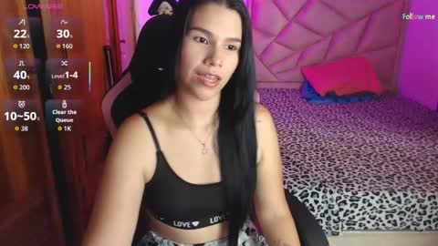 Snapshot of sky_lover_ chatting on May 30, 6:49 pm Sky online show from May 30, 6:49 pm