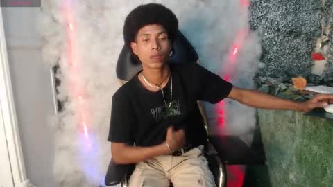 Snapshot of sky_walkerss chatting on March 23, 6:01 pm sky_walkerss online show from March 23, 6:01 pm