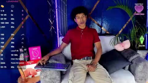 sky_walkerss online show from May 17, 5:20 pm