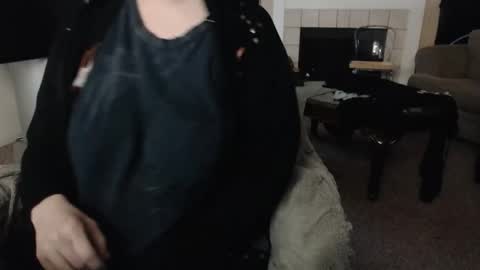 SKYLE   online show from October 31, 8:54 pm