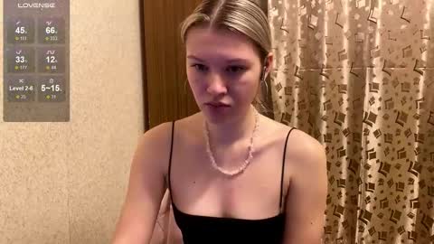 skyedavis online show from January 11, 7:08 pm