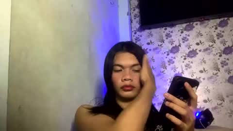 Snapshot of skyelise_ chatting on July 28, 7:39 pm sky online show from July 28, 7:39 pm