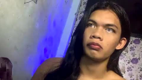 Snapshot of skyelise_ chatting on July 30, 6:12 am sky online show from July 30, 6:12 am