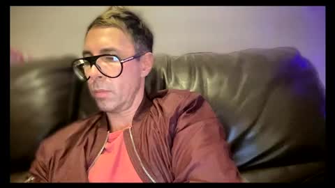 Snapshot of skyfly333 chatting on June 17, 3:57 pm IAN HARD online show from June 17, 3:57 pm