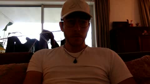 Snapshot of skyisthelimit1995 chatting on December 14, 10:09 am skyisthelimit1995 online show from December 14, 10:09 am