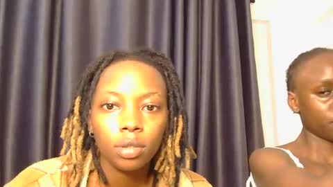 Snapshot of skylar28_ chatting on May 27, 3:25 am skylar28_ online show from May 27, 3:25 am