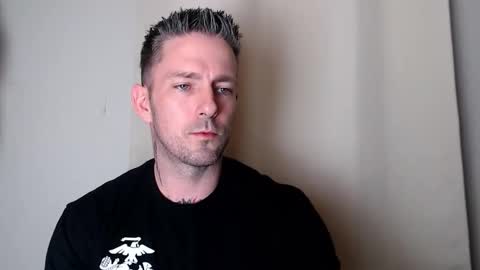 Snapshot of skylarrgrey chatting on March 19, 7:12 am SkylarGrey online show from March 19, 7:12 am