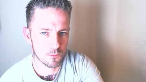 Snapshot of skylarrgrey chatting on March 24, 6:29 am SkylarGrey online show from March 24, 6:29 am