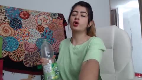 Skyler online show from December 12, 2:11 pm