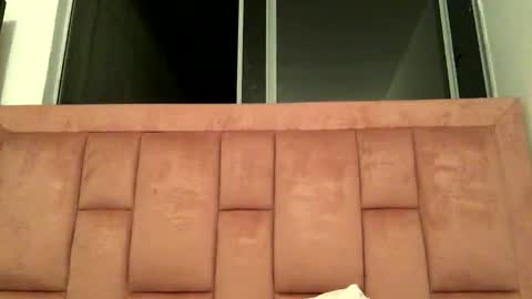 Snapshot of skyler1195 chatting on February 16, 1:02 am Skyler online show from February 16, 1:02 am