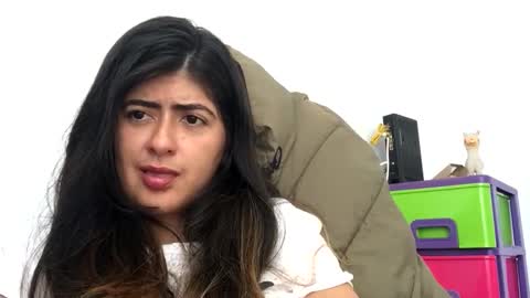 Skyler online show from April 30, 5:08 pm