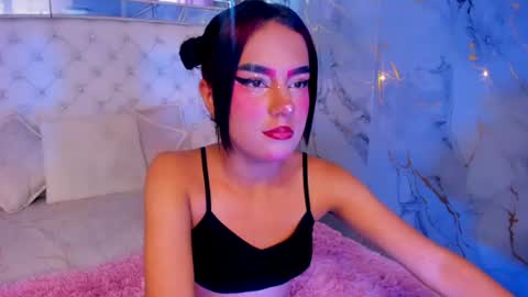 skyler_rouse online show from June 10, 7:35 pm