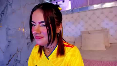 skyler_rouse online show from June 23, 7:45 pm