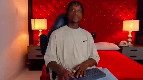 SKYLERBIGXXX online show from September 19, 4:03 am