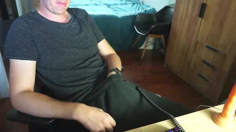 skylinebaby online show from October 4, 3:10 pm