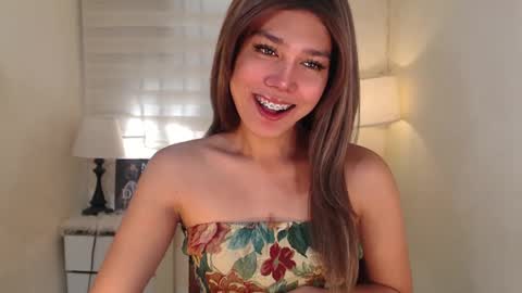 Snapshot of skyllerkent chatting on February 18, 2:16 am Sky online show from February 18, 2:16 am