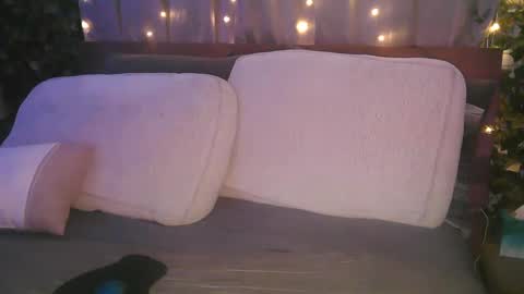 skyonetoo3 online show from September 21, 12:34 am