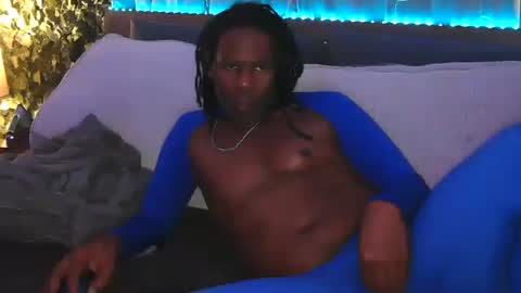 skyonetoo3 online show from October 30, 12:45 am