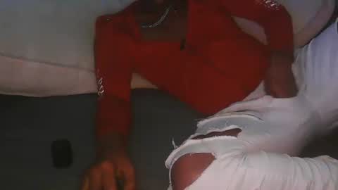 skyonetoo3 online show from November 2, 11:12 am