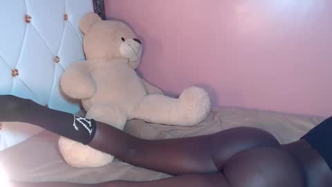 skyqueen256 online show from February 21, 7:15 pm