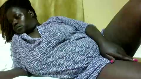 Snapshot of skyra1 chatting on January 18, 6:43 pm skyra1 online show from January 18, 6:43 pm