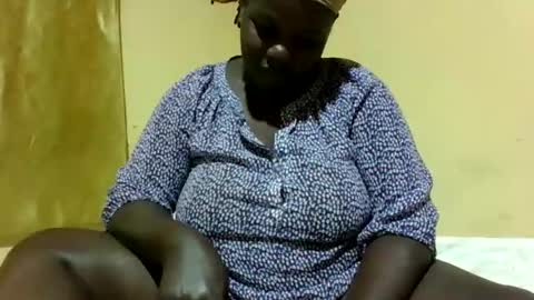 Snapshot of skyra1 chatting on January 23, 10:01 am skyra1 online show from January 23, 10:01 am