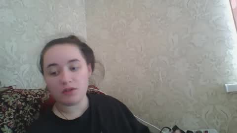 skyressie333 online show from October 29, 6:59 am