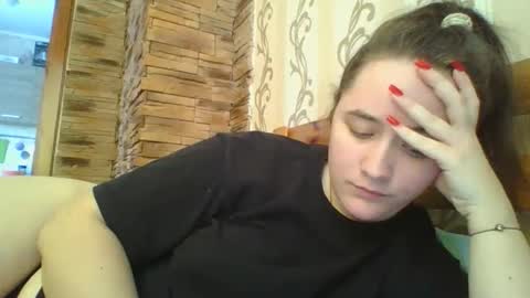 skyressie333 online show from February 27, 8:47 am