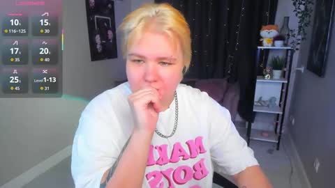 skytrisha online show from September 16, 1:12 pm
