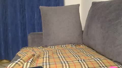 Bella online show from November 30, 8:02 pm